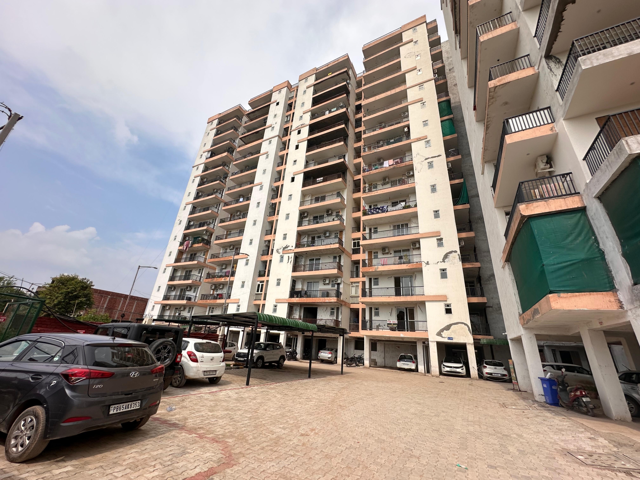 3 BHK Flat in Mona City homes