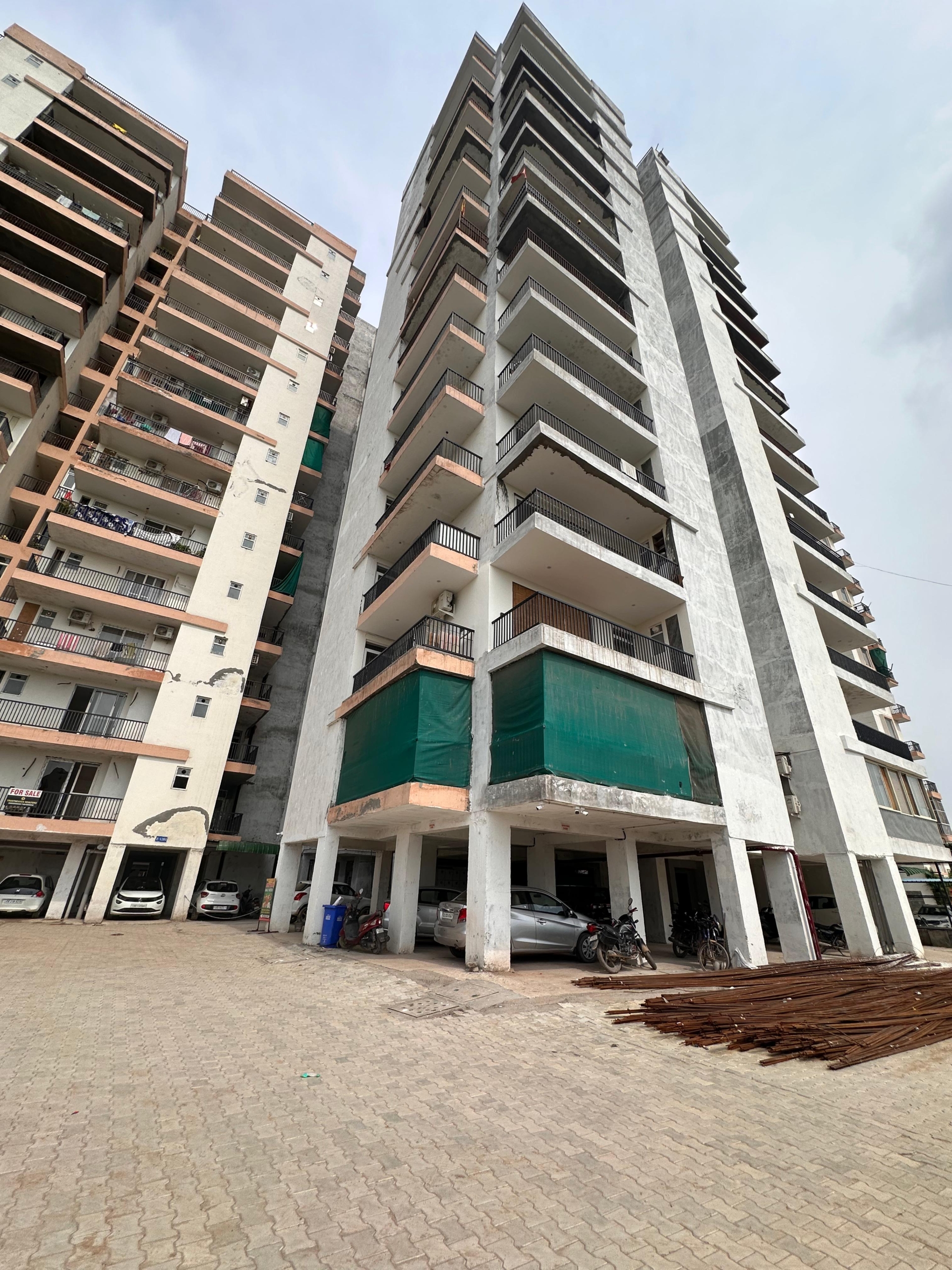 3 BHK Flat in Mona City homes